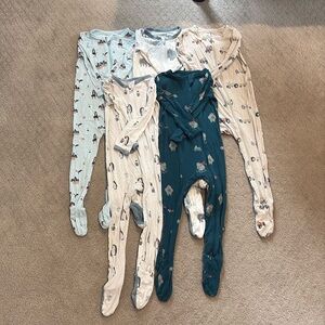 5 pairs Kyte footie pajamas